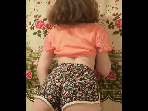 ❤️ Sexy ung babe tar av seg shortsen på kamera ❌ Russisk porno hos oss no.osagoassist.ru ❌❤